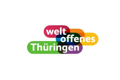 Auf dem Bild sieht man das Logo der Initiative "weltoffenes Thüringen". Das Logo setzt sich aus abgerundeten Speren in Rot, Orange, Gelb, Blau, Grün und Lila zusammen.