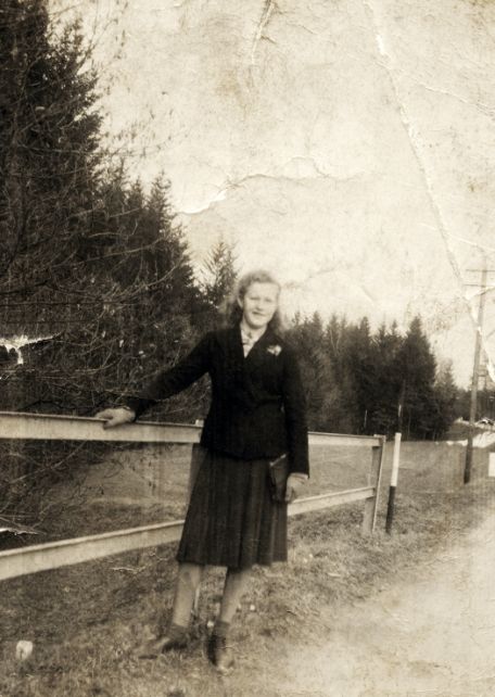 Bronisława Lichniak (née Orłowska), 1943 in Albersdorf, Styria